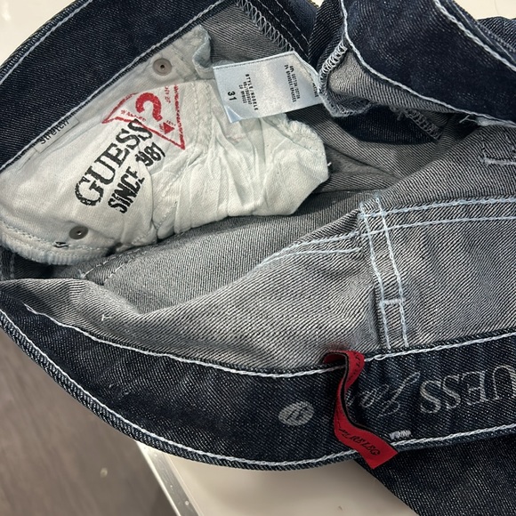 Guess Dark Wash Foxy Flare Denim-sz 31 - Picture 6 of 15